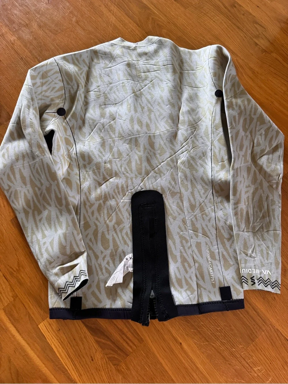 RVCA 2mm Reversible Pullover Wetsuit Jacket size Med